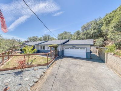 665 Paradise Rd #B