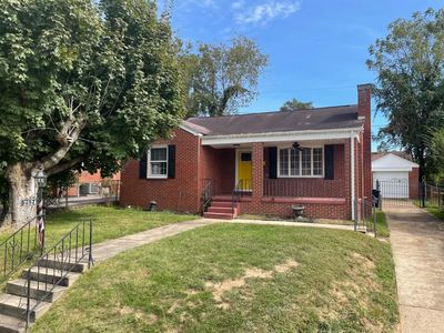 2524 W Euclid Ave