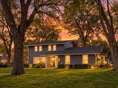 Property at 303 Central Dr, Pella, IA