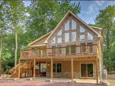 112 Pineknoll Dr
