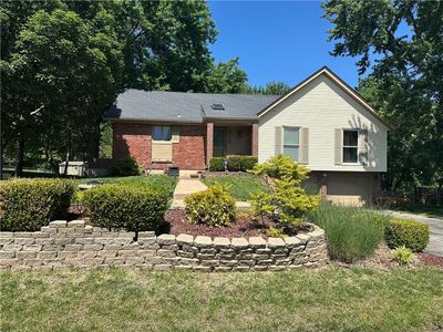 Property at 6918 Marion Dr, Shawnee, KS