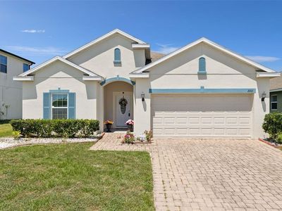 2211 Riverglen Ct