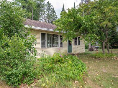 N8005 Tuttle Lake Rd
