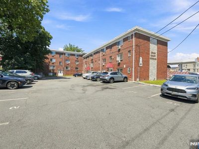 61 Union Ave #B6