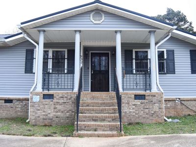 932 Parker St