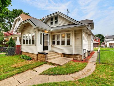 2772 N 52nd STREET