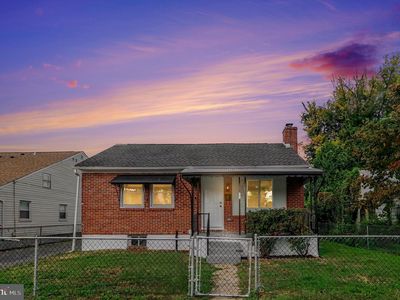 28 Chandelle Rd