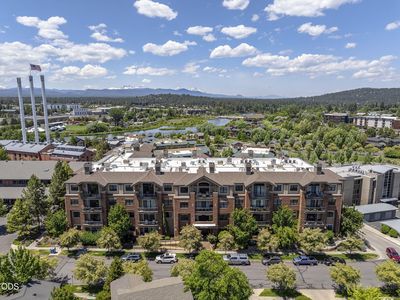 363 SW Bluff Dr #101