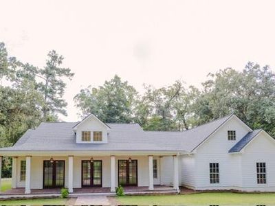 48 Camellia Dr