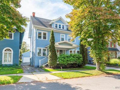 42 Lancaster Ave