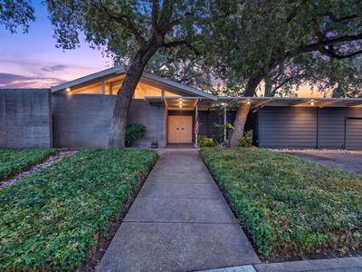7714 Park Woods Dr