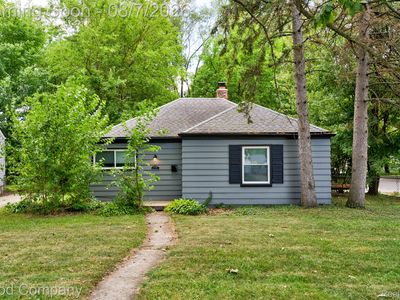 1710 Woodward Hts