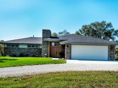 11 E 1100th Rd