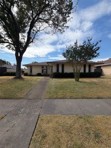 1410 Lexington Dr