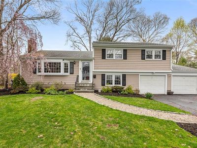 7 Meadowbrook Dr
