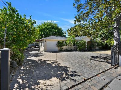 443 4th Ave