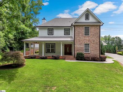204 Crestwood Dr