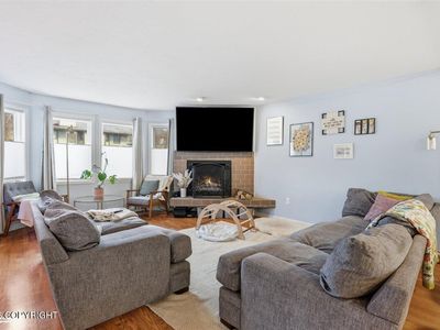 320 Dowling Rd APT 7