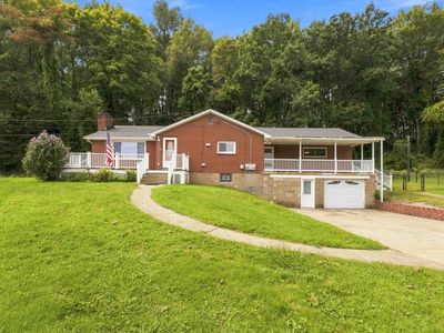 425 Spring Rd
