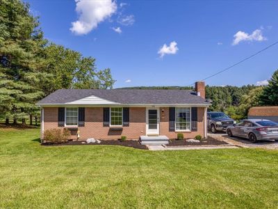 938 Boulder Ln