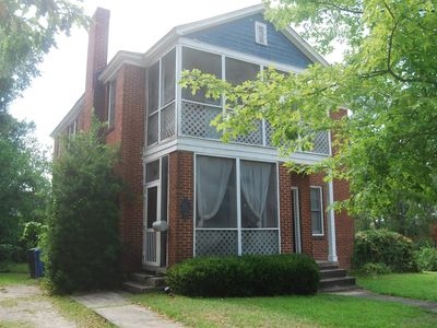 1125 Gladden St