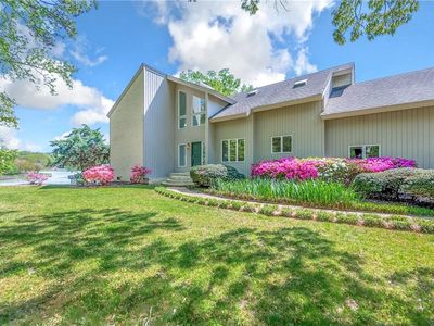 1009 Witch Point Trl