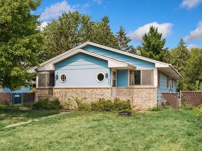 7004 74 1/2 Ave N
