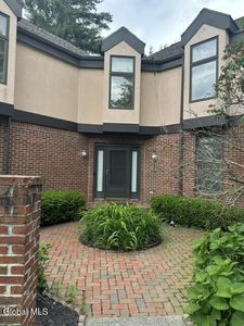 213 Milner Avenue