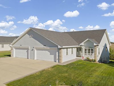 6516 Wellington Dr