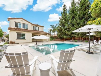 4428 Avondale Circle