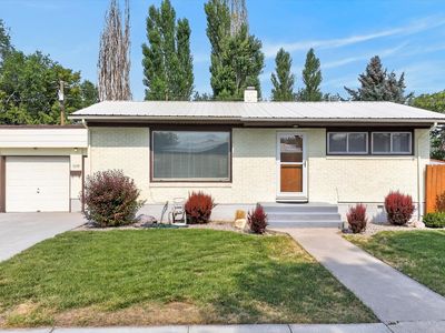 1119 Meadowbrook Ln