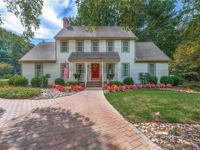 423 Weston Rd