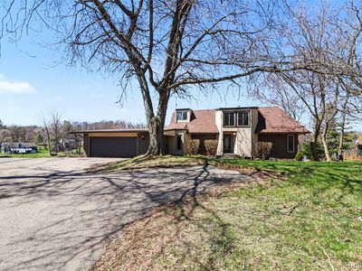 13490 Lakebrook Dr