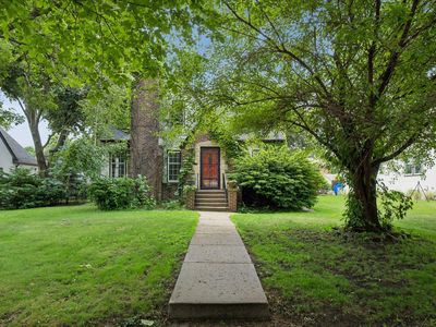 Property at 1390 Iowa Ave W, Falcon Heights, MN