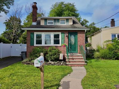 1142 Woodmere Drive