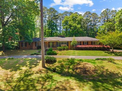 1104 W Lakeshore Dr