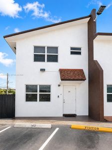401 SW 109th Ave APT 14