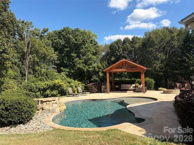 900 Saddle Ridge Rd