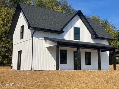104 Campton Ln