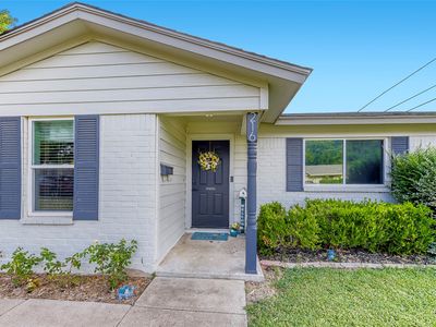 216 N Prairie View Rd