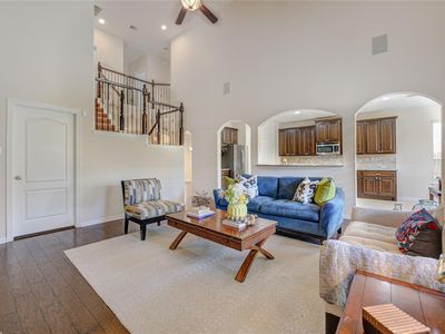 4907 Erin Ashley Ln