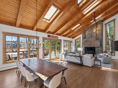 3 Slopeside Road