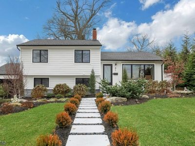 81 Pascack Ave