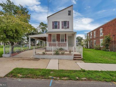 2726 Wayne Ave