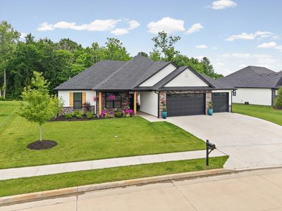 6405 Gateway Arch Way