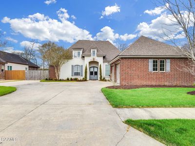 502 Queensberry Dr