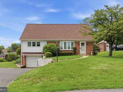 48 Highland Dr