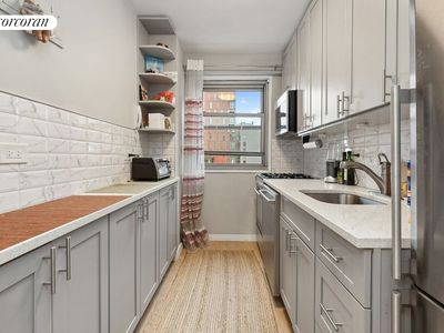 195 Adams St APT 11F