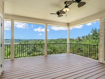1025 Roanoke Ln