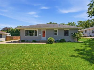 1223 Maxine Ave